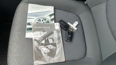 Toyota RAV4 2.5 VVT-i Hybrid Design 5dr CVT 2WD Hybrid Estate